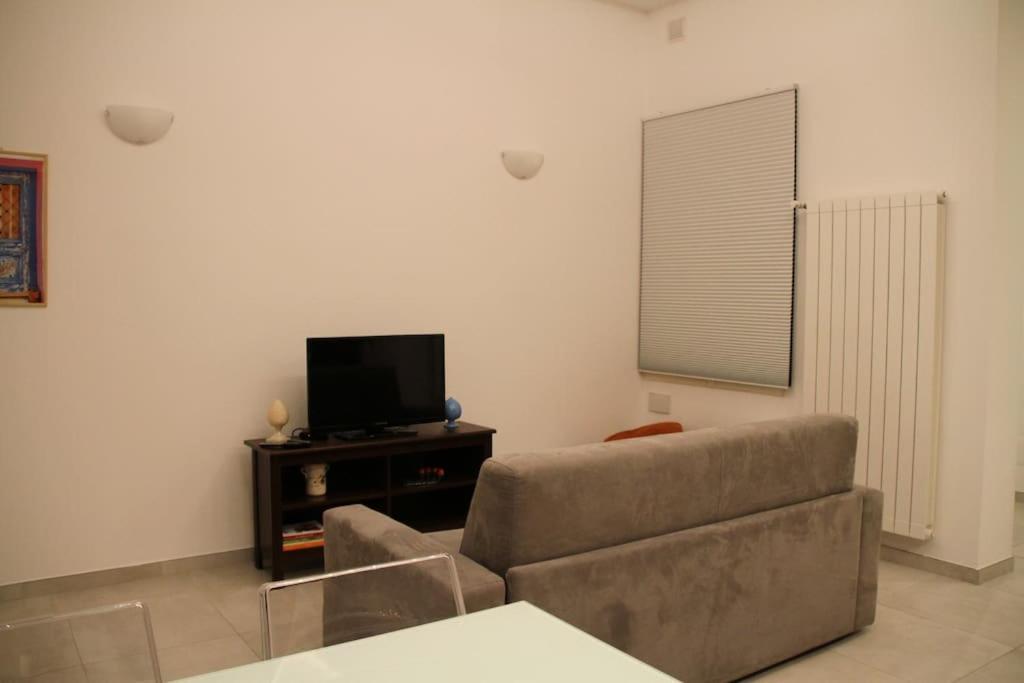 La Casa Di Beba Apartment Бари Екстериор снимка